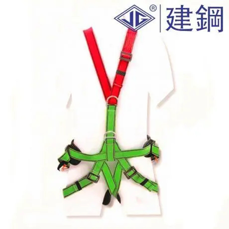 建鋼680302全身舒適型三點(diǎn)安全帶圖片1