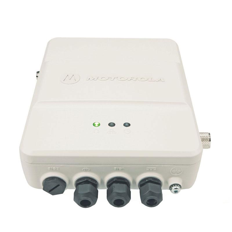 摩托羅拉DMR數(shù)字中繼臺(tái)SLR1000