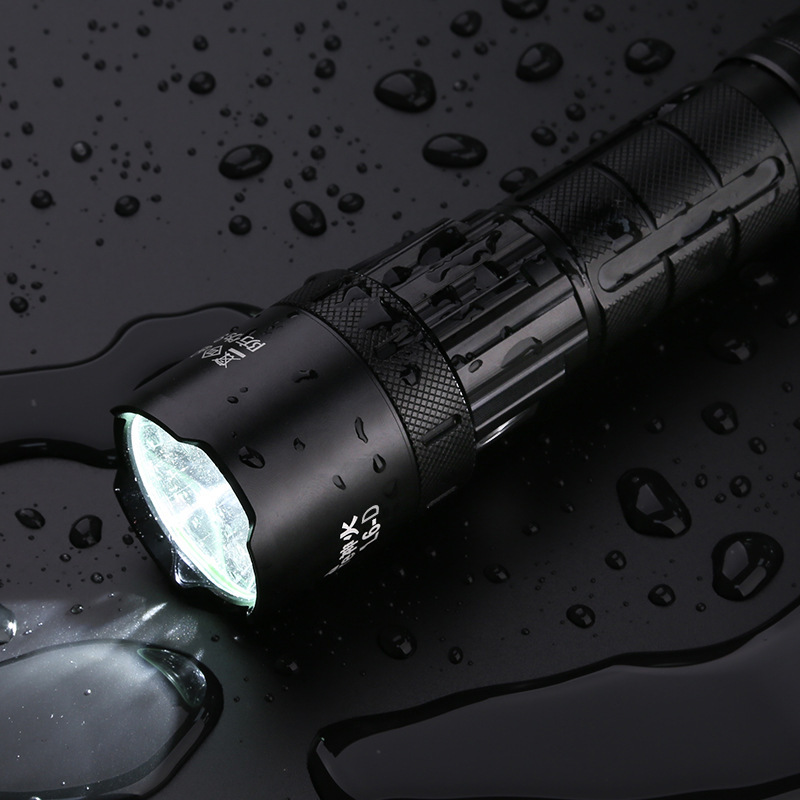 神火L6-D P50強(qiáng)光遠(yuǎn)射手電筒圖片3