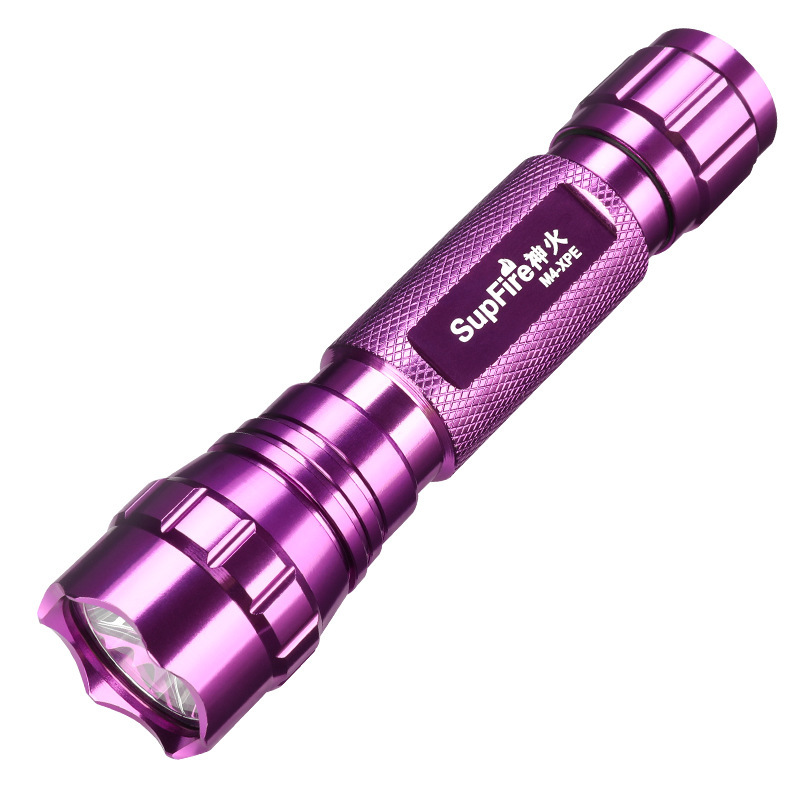 神火M4迷你家用強(qiáng)光手電筒圖片2