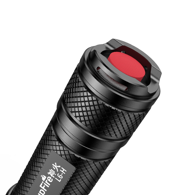 神火L6-H戶外強光防水應(yīng)急手電筒圖片3