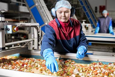 戴丁腈手套對熟食加工作業(yè)中