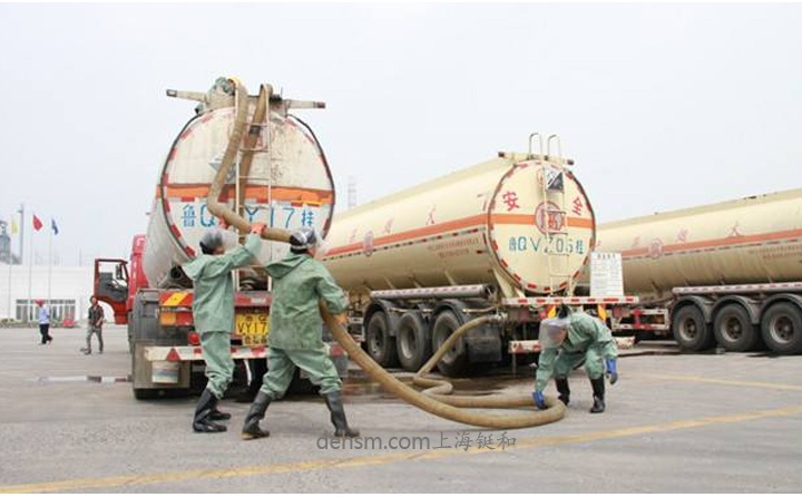 危險(xiǎn)品運(yùn)輸裝卸安全防護(hù)